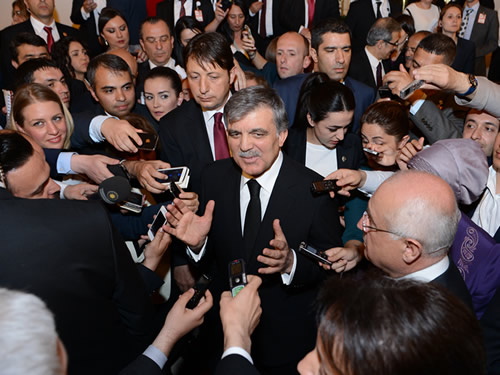 President Gül Attends Official Reception at TBMM